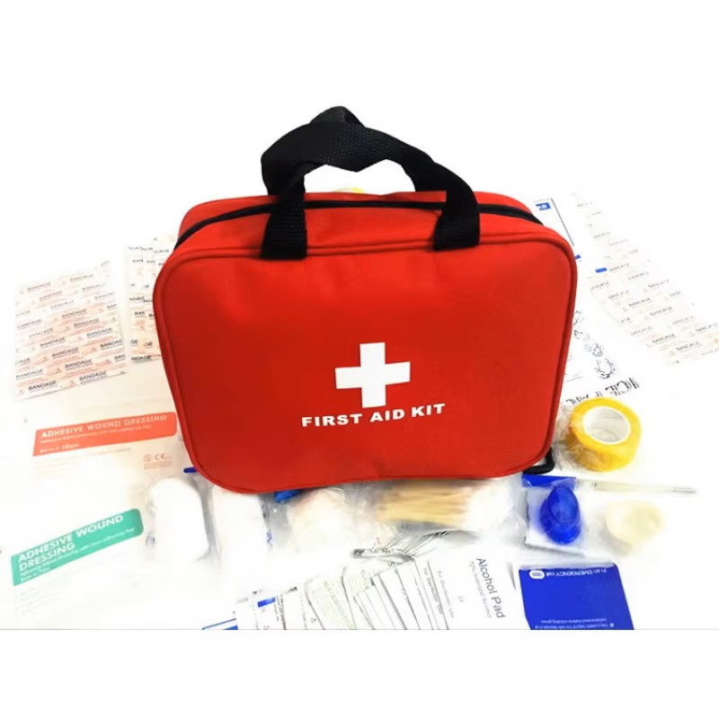 Kit di Pronto Soccorso con Bor - First Aid Bag Kit recensione e prezzo