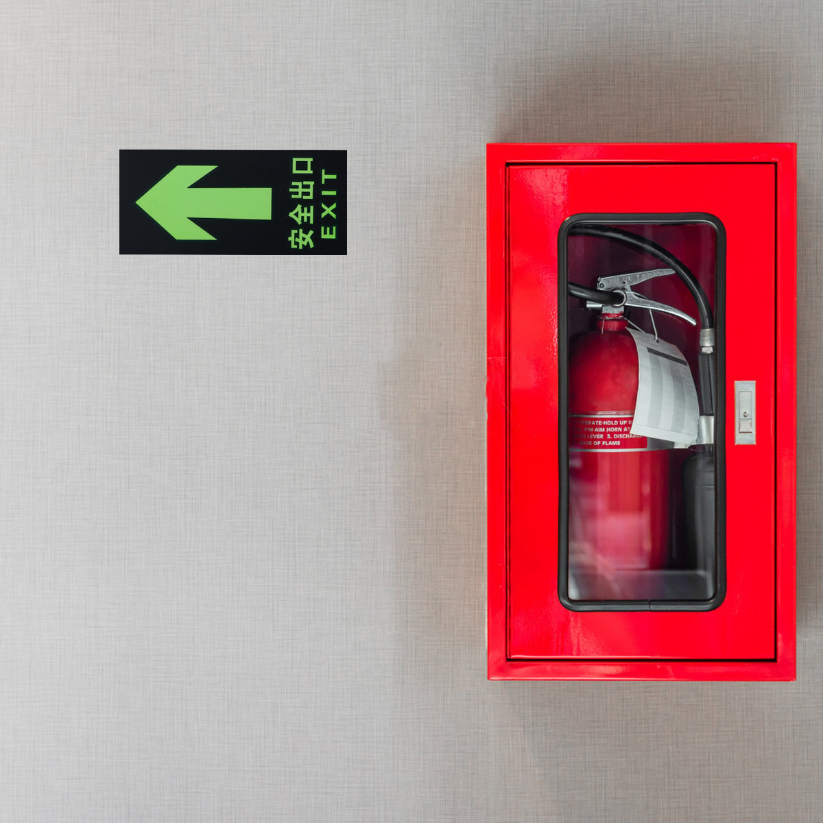 Set di 8 Adesivi Luminosi per  - Emergency Exit Sign recensione e prezzo